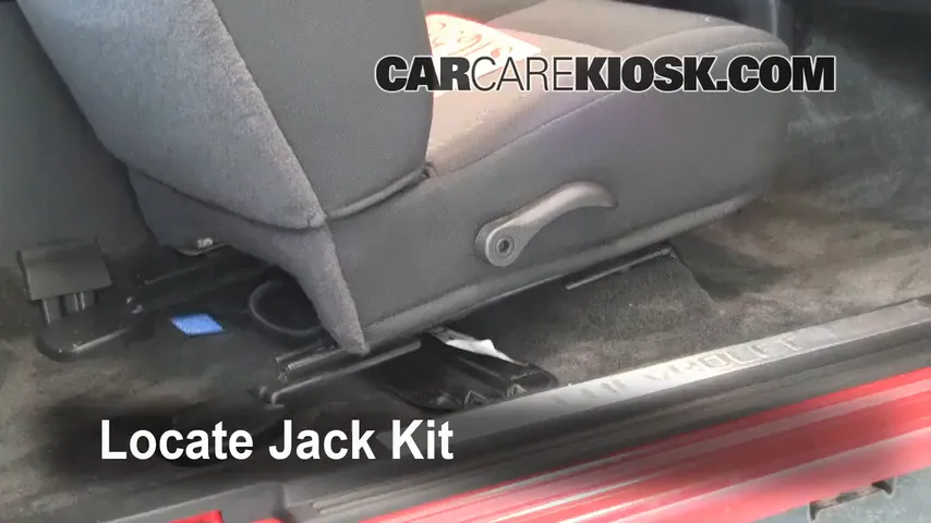 2007 Chevrolet Colorado LT 3.7L 5 Cyl. Crew Cab Pickup (4 Door) Levantar auto Usar el gato para levantar el auto